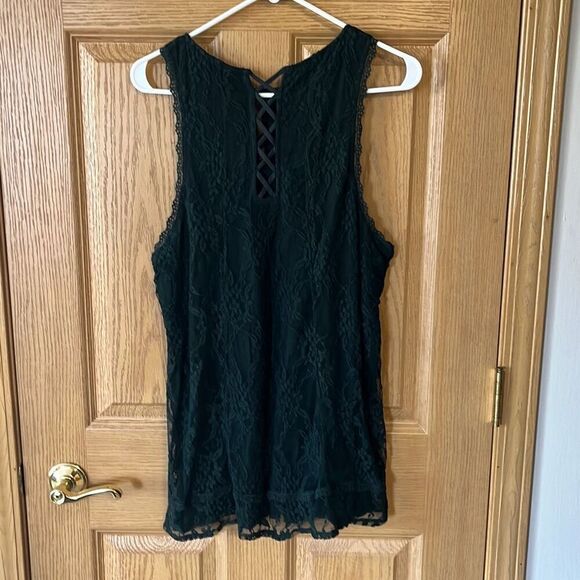 Gimmicks Dark Green Lace Sleeveless Top Large - Picture 2 of 6